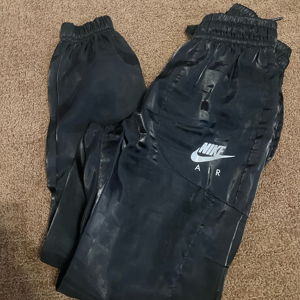 Black Nike windbreaker pants- discontinued!